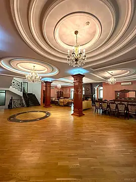 Satılır 18 otaqlı həyət evi 1200 m²