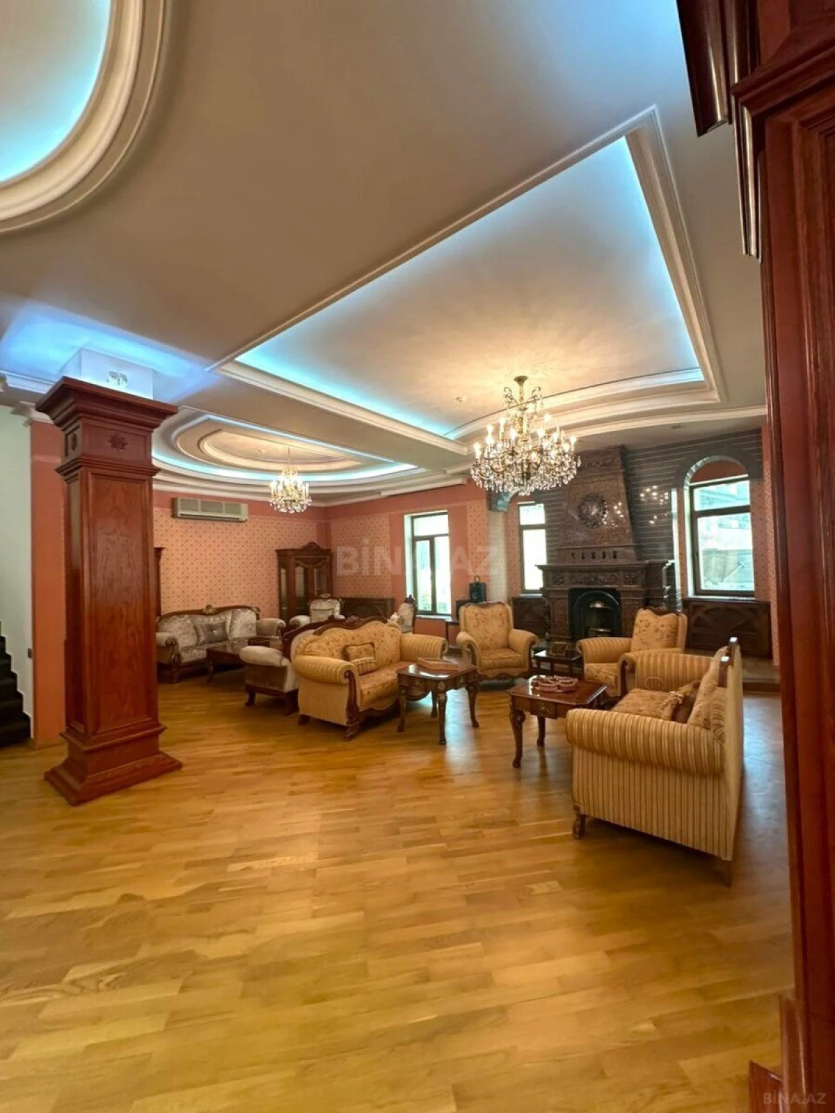 Satılır 18 otaqlı həyət evi 1200 m²