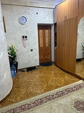 Satılır 3 otaqlı mənzil 128 m²