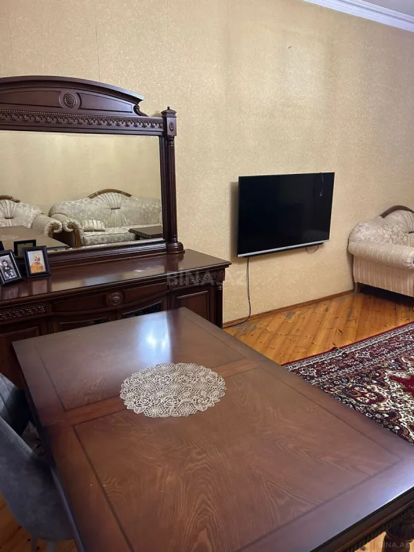 Satılır 3 otaqlı mənzil 128 m²