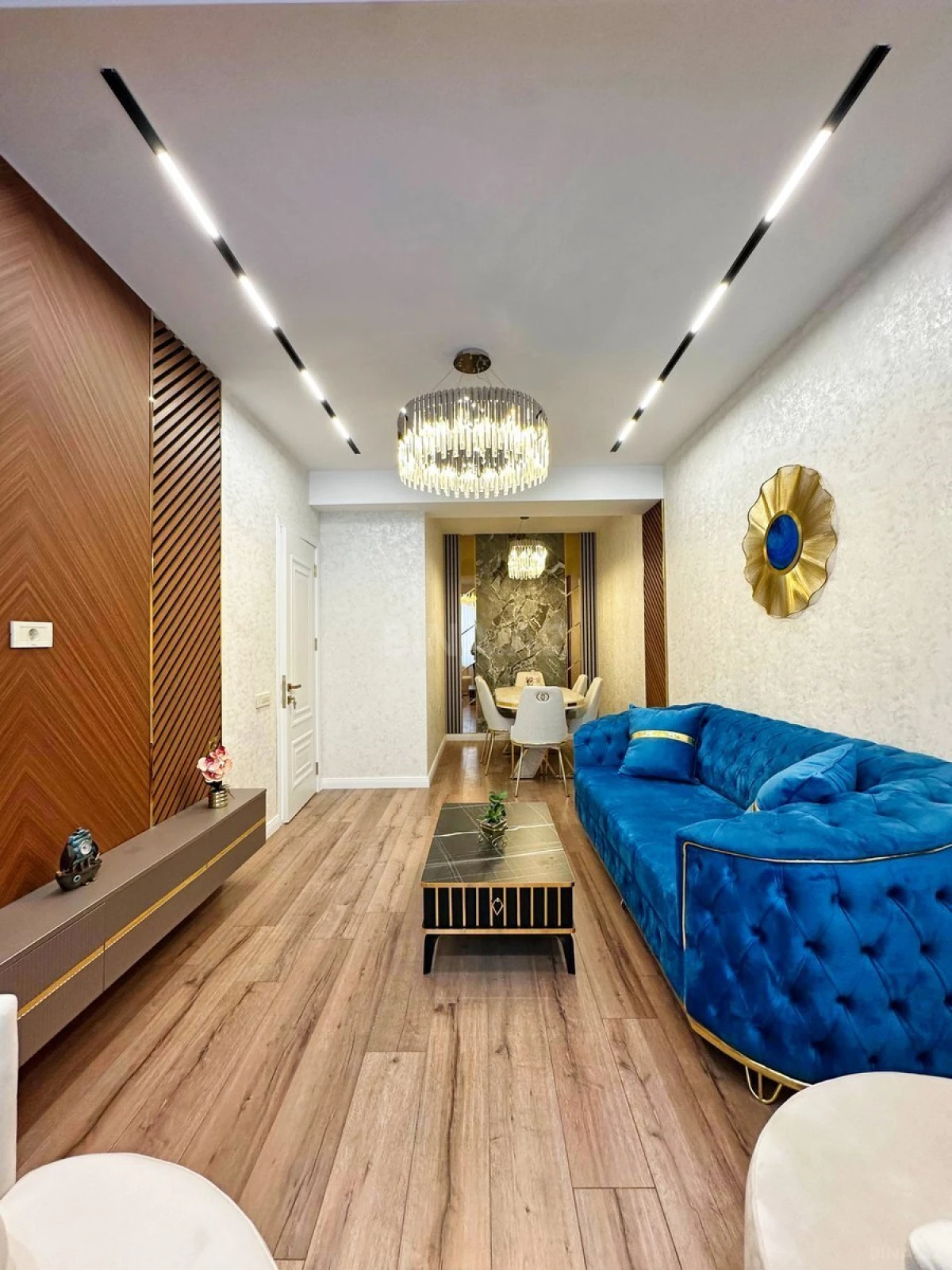 Satılır 4 otaqlı mənzil 110 m²