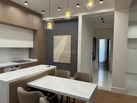 Kirayə verilir 2 otaqlı mənzil 80 m²