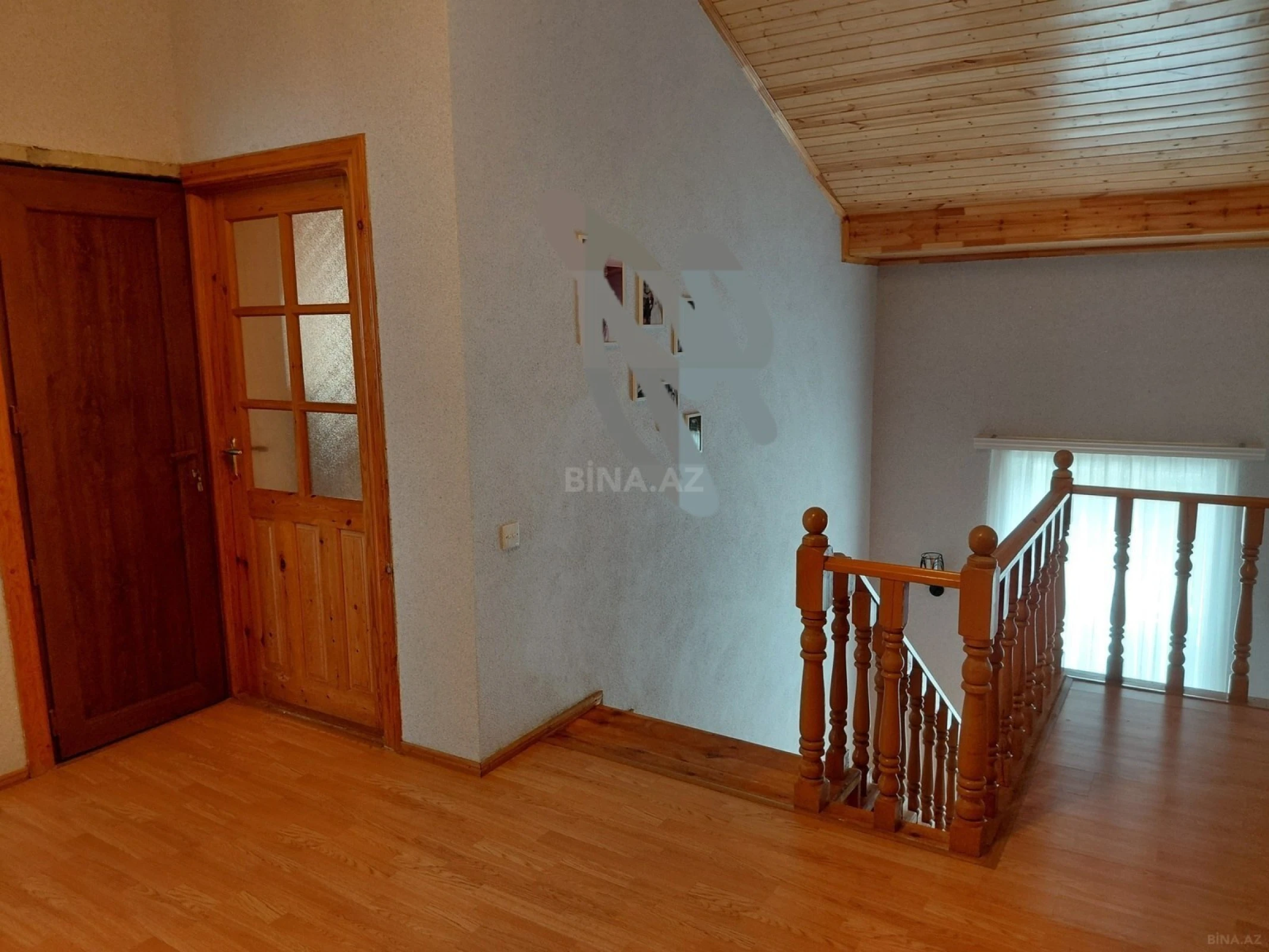 Satılır 6 otaqlı həyət evi 214 m²
