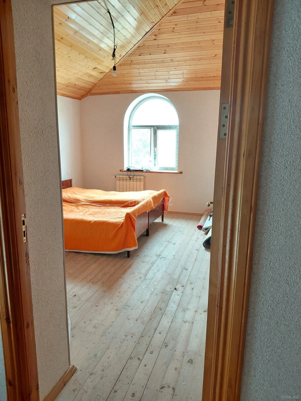 Satılır 6 otaqlı həyət evi 214 m²