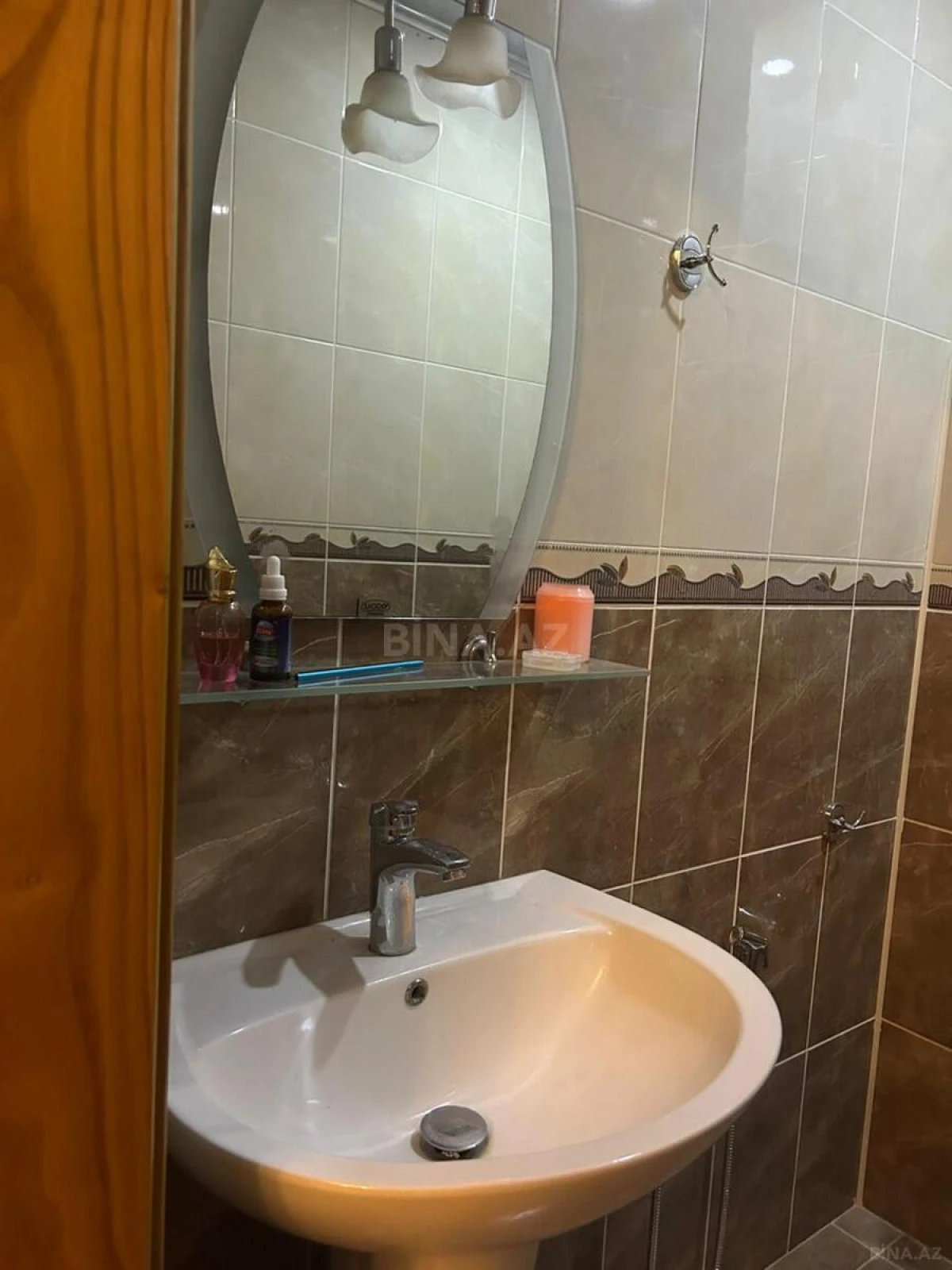 Kirayə verilir 2 otaqlı mənzil 90 m²