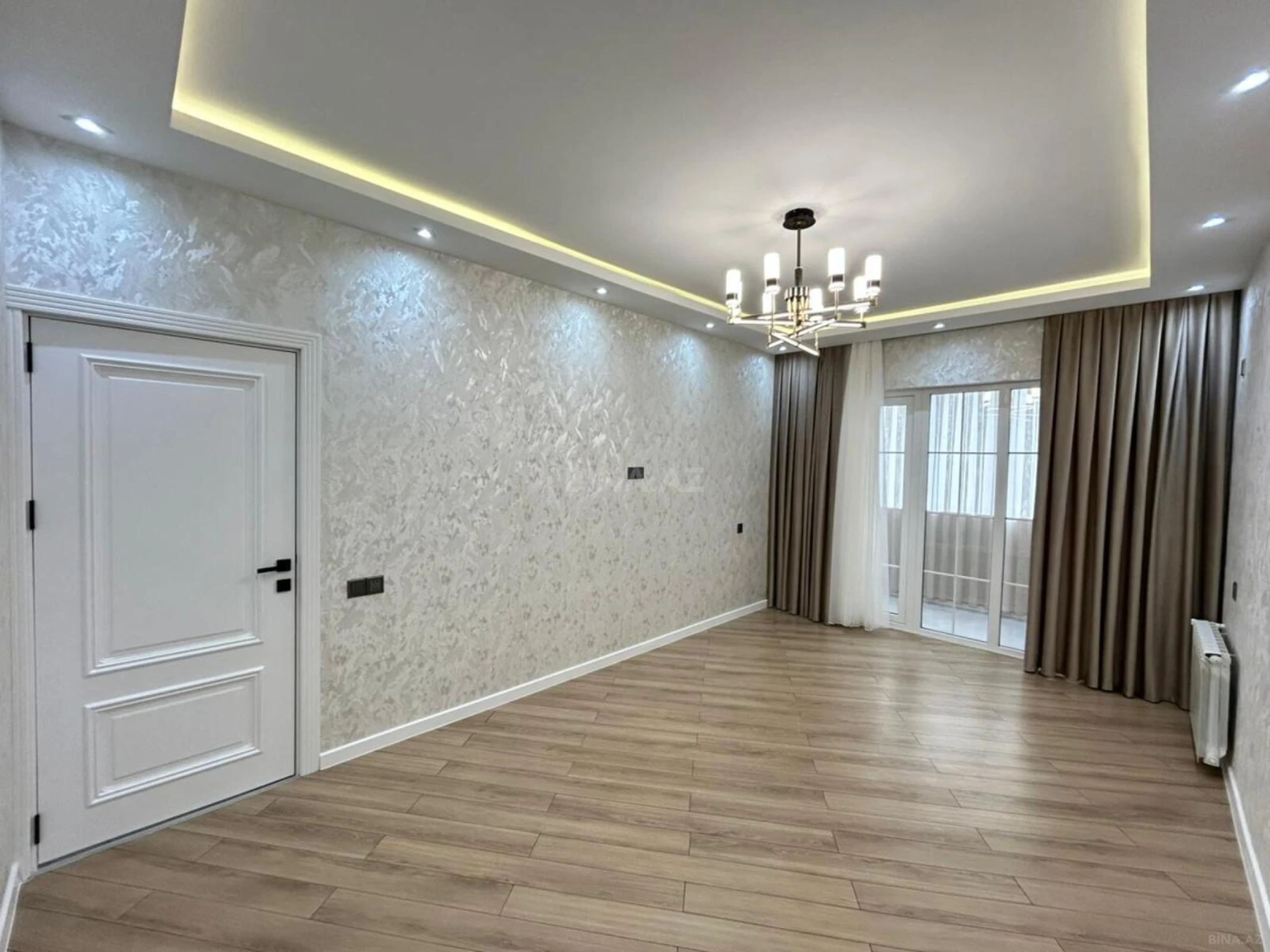 Satılır 4 otaqlı mənzil 105 m²