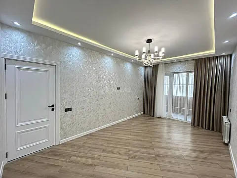 Satılır 4 otaqlı mənzil 105 m²
