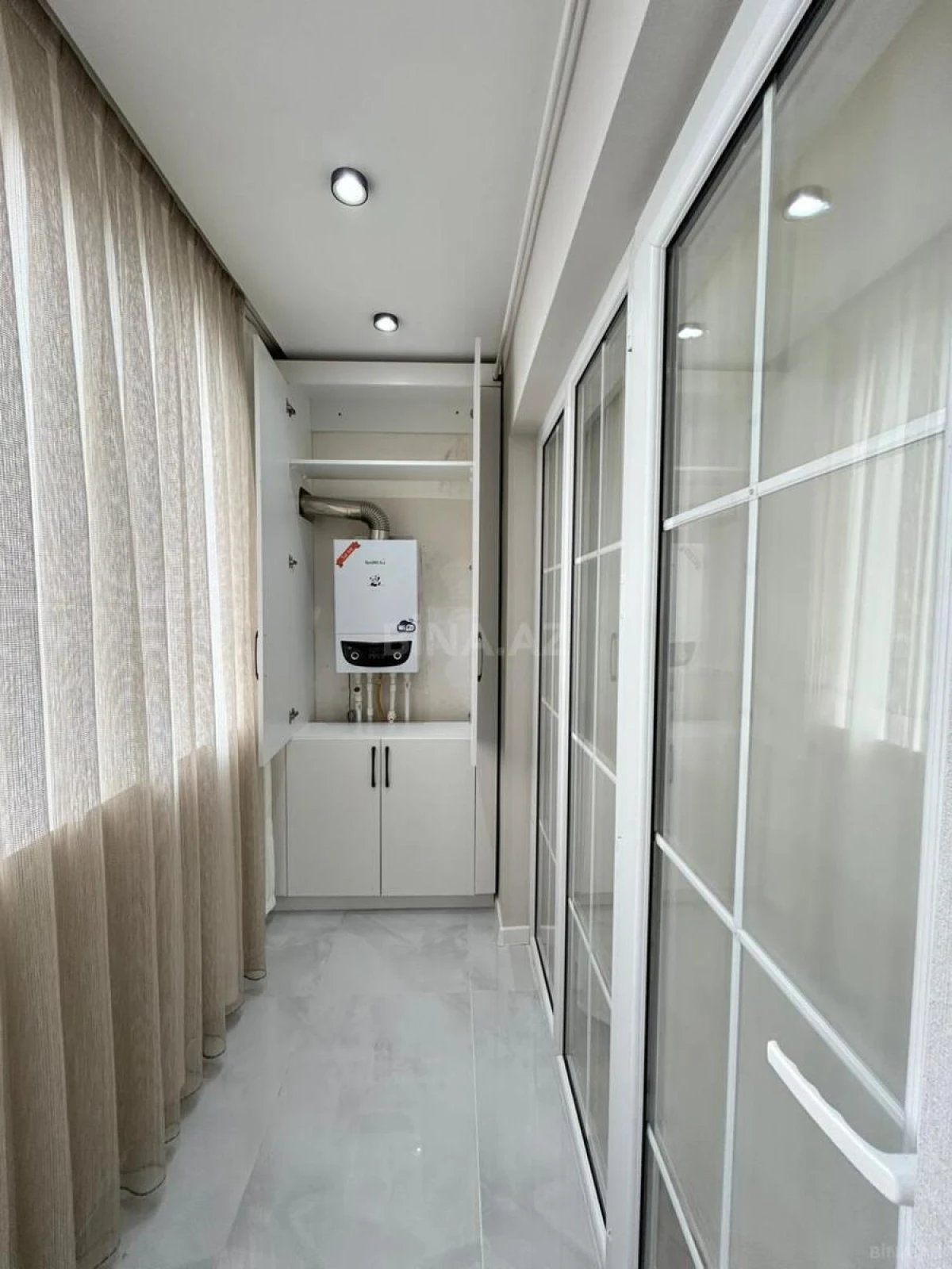Satılır 4 otaqlı mənzil 105 m²
