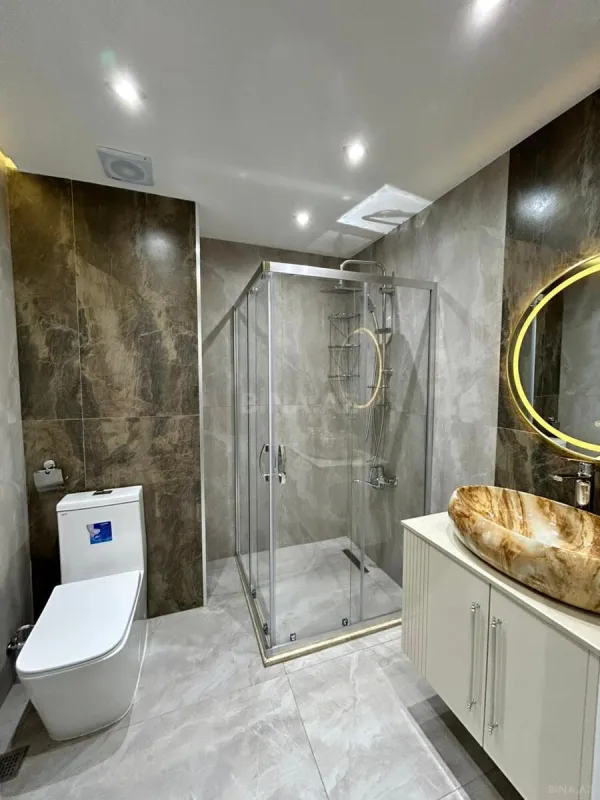 Satılır 4 otaqlı mənzil 105 m²