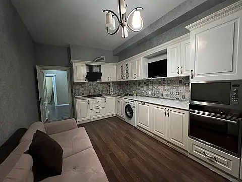 Kirayə verilir 3 otaqlı mənzil 135 m²