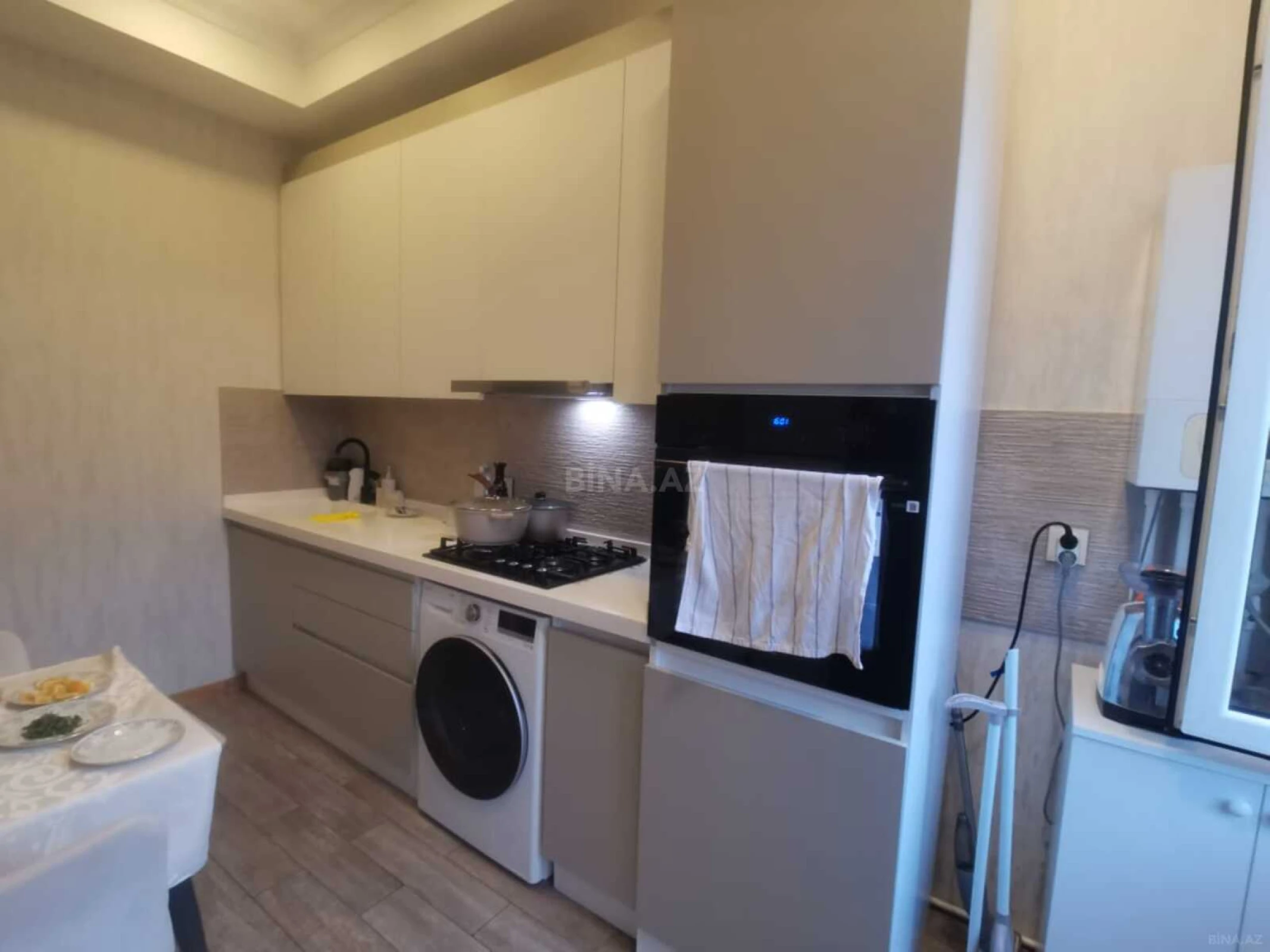 Satılır 3 otaqlı mənzil 102 m²