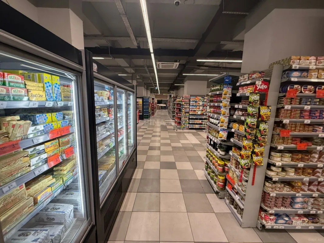 Satılır obyekt 1035 m²