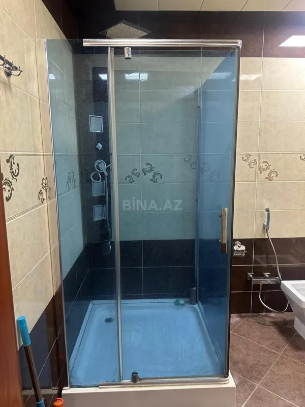 Satılır 2 otaqlı mənzil 102 m²
