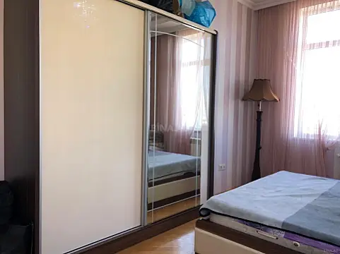 Satılır 2 otaqlı mənzil 90 m²