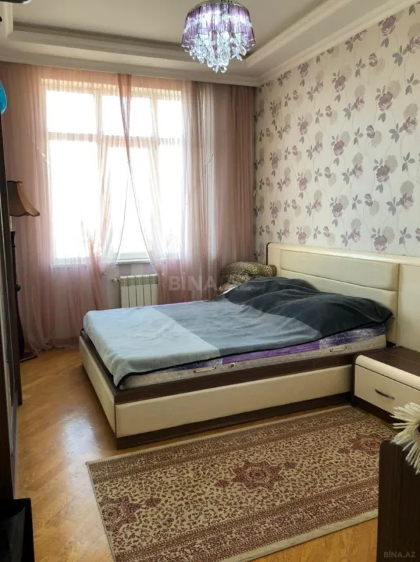 Satılır 2 otaqlı mənzil 90 m²
