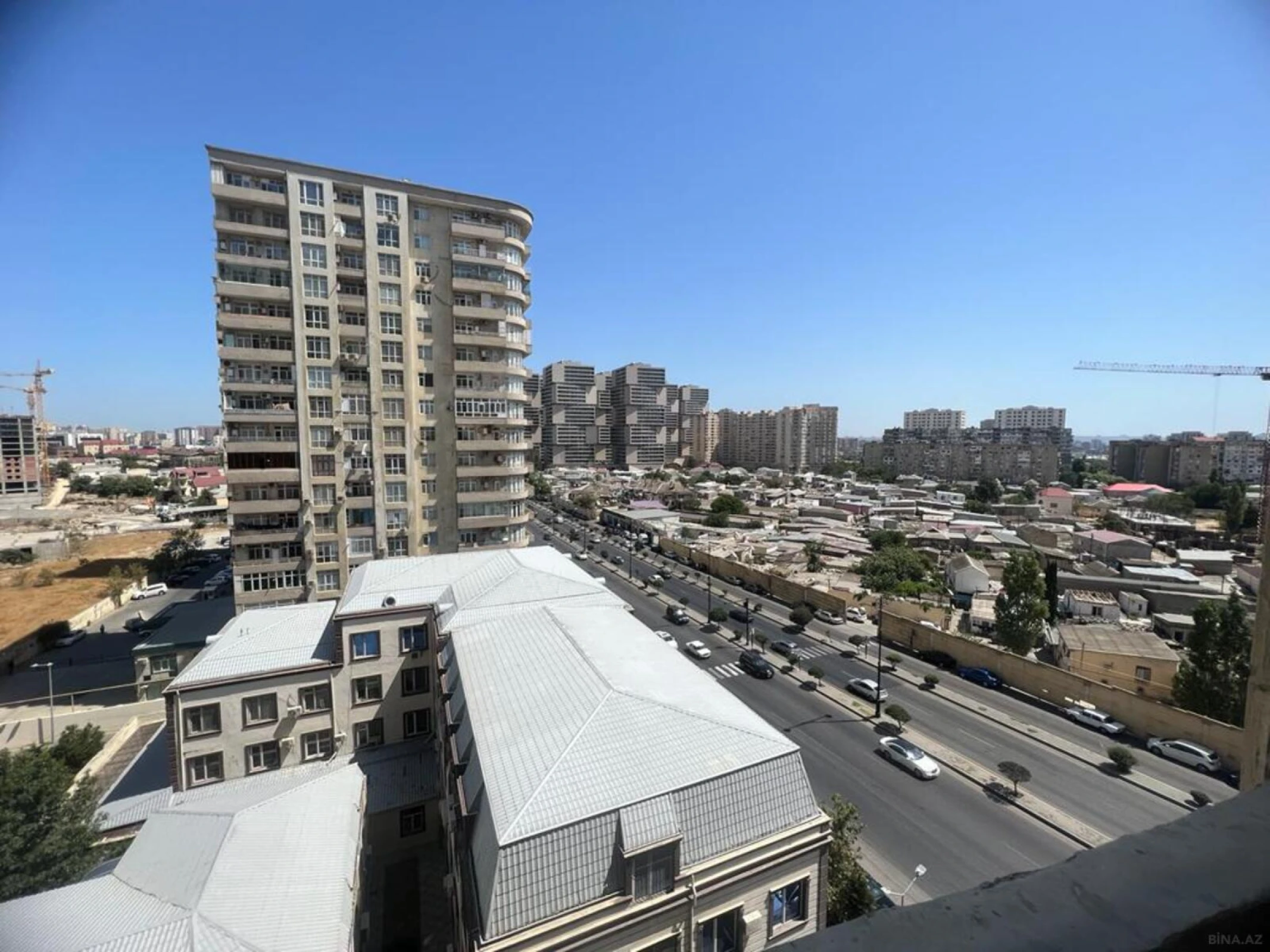 Kirayə verilir 4 otaqlı mənzil 160 m²