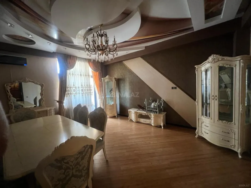 Kirayə verilir 4 otaqlı mənzil 160 m²