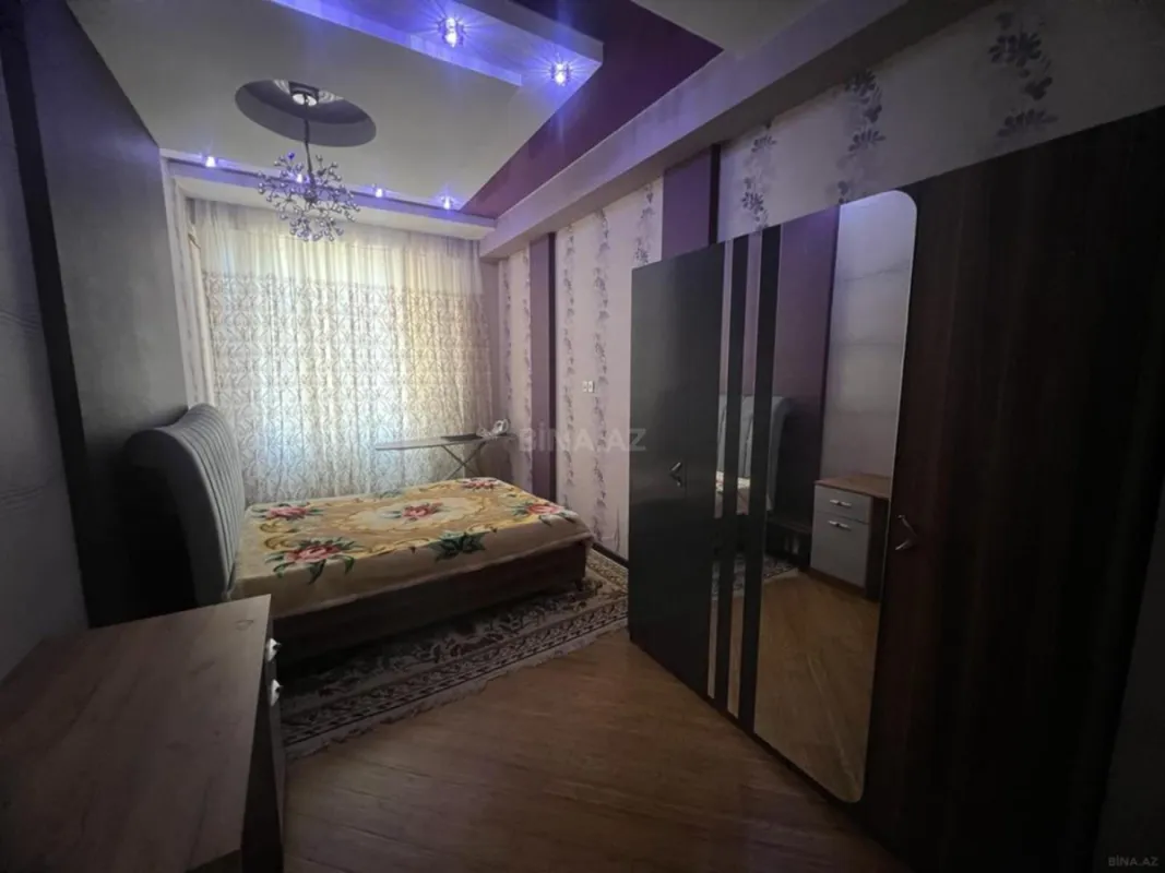 Kirayə verilir 4 otaqlı mənzil 160 m²