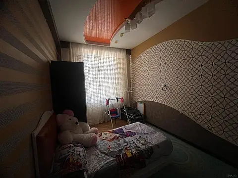 Kirayə verilir 4 otaqlı mənzil 160 m²