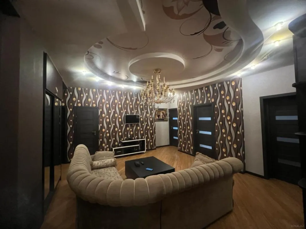 Kirayə verilir 4 otaqlı mənzil 160 m²