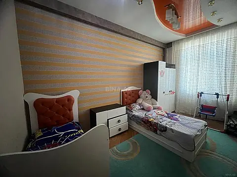 Kirayə verilir 4 otaqlı mənzil 160 m² — Bakı, İnşaatçılar 4 otaq 160.00 m²