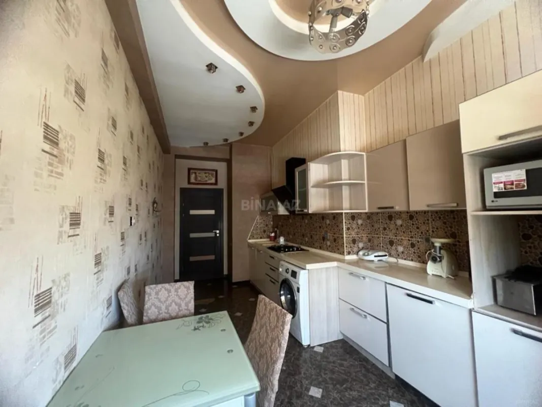 Kirayə verilir 4 otaqlı mənzil 160 m²
