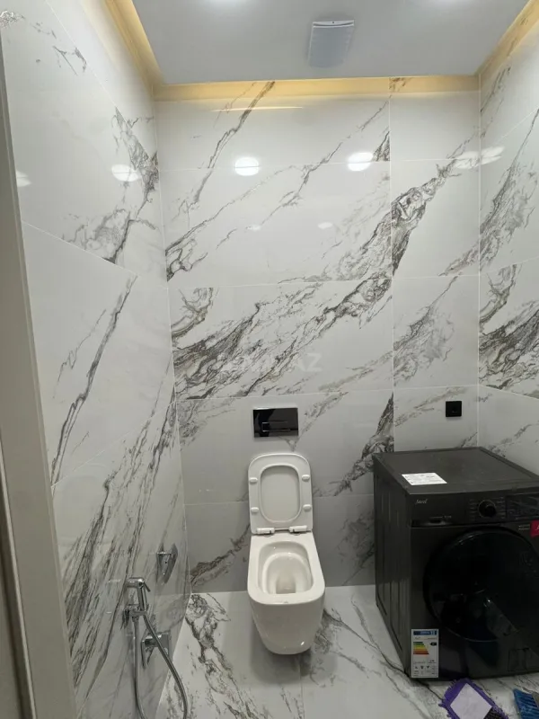 Kirayə verilir 3 otaqlı mənzil 139 m²