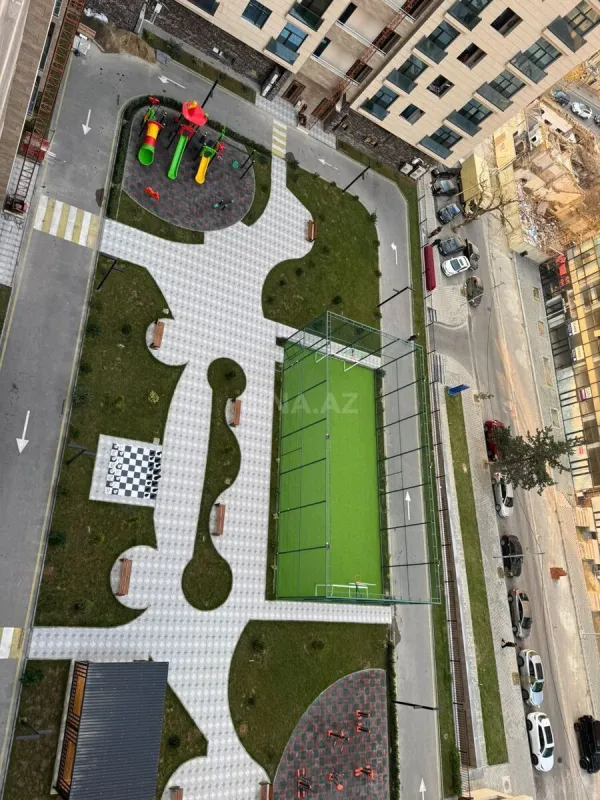 Kirayə verilir 3 otaqlı mənzil 139 m²