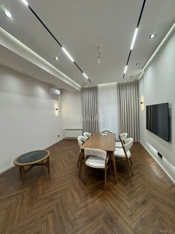 Kirayə verilir 3 otaqlı mənzil 139 m²