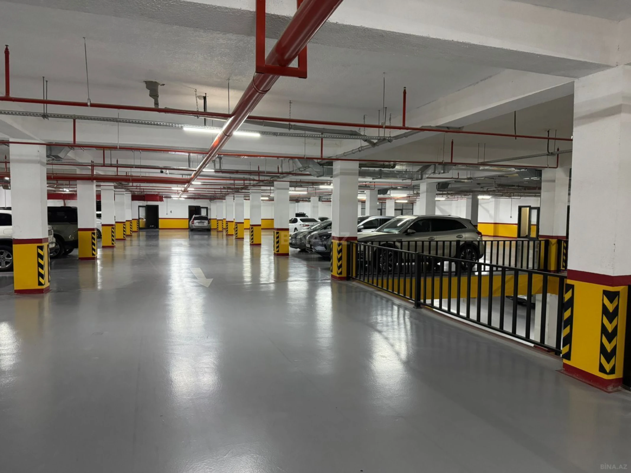 Kirayə verilir 3 otaqlı mənzil 139 m²