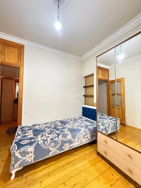 Kirayə verilir 2 otaqlı mənzil 50 m²
