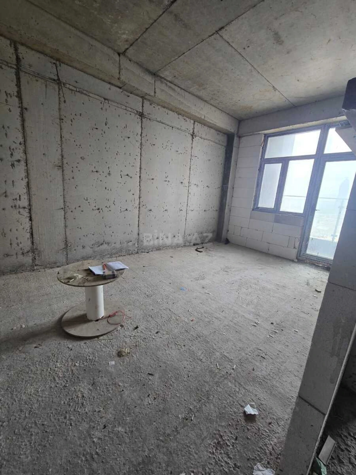 Satılır 2 otaqlı mənzil 52 m²