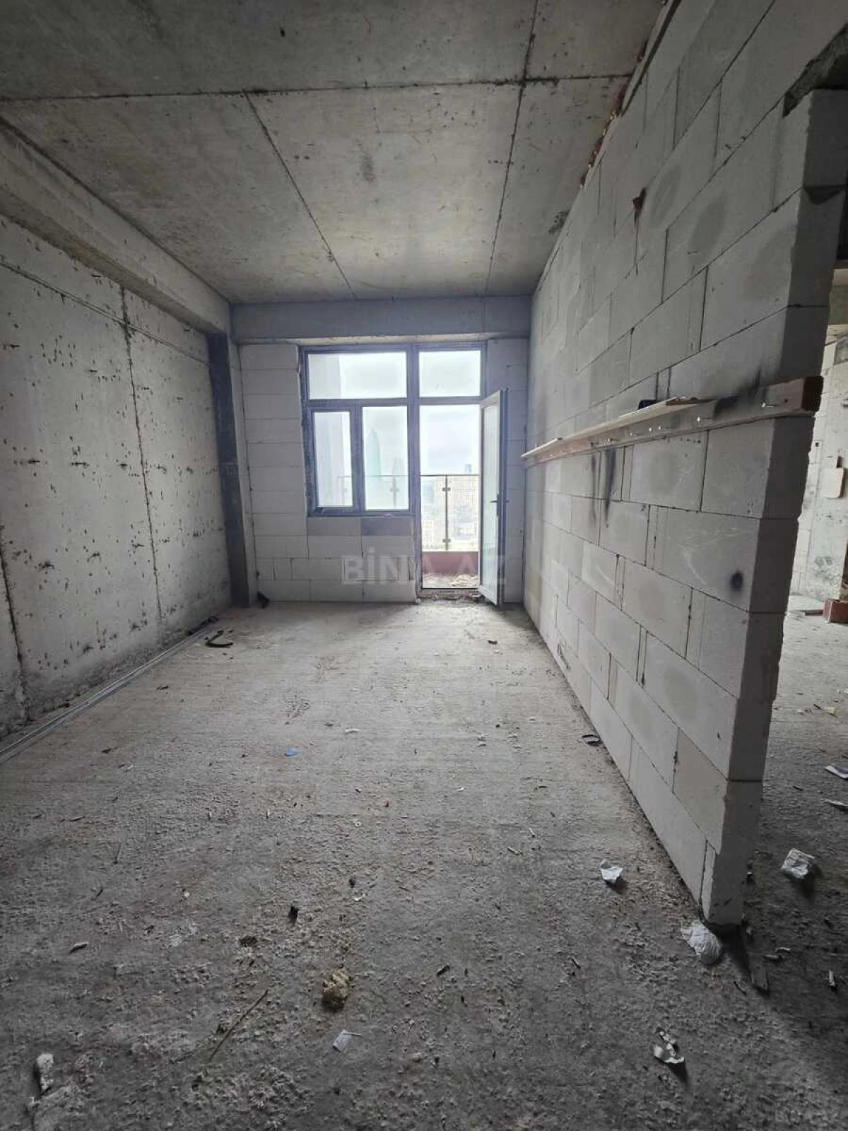 Satılır 2 otaqlı mənzil 52 m²