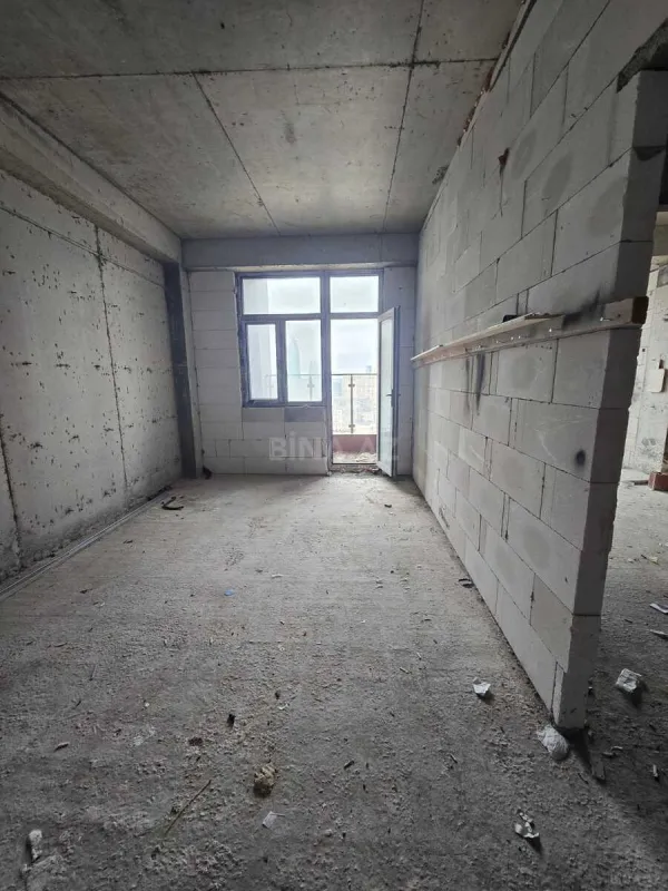 Satılır 2 otaqlı mənzil 52 m²