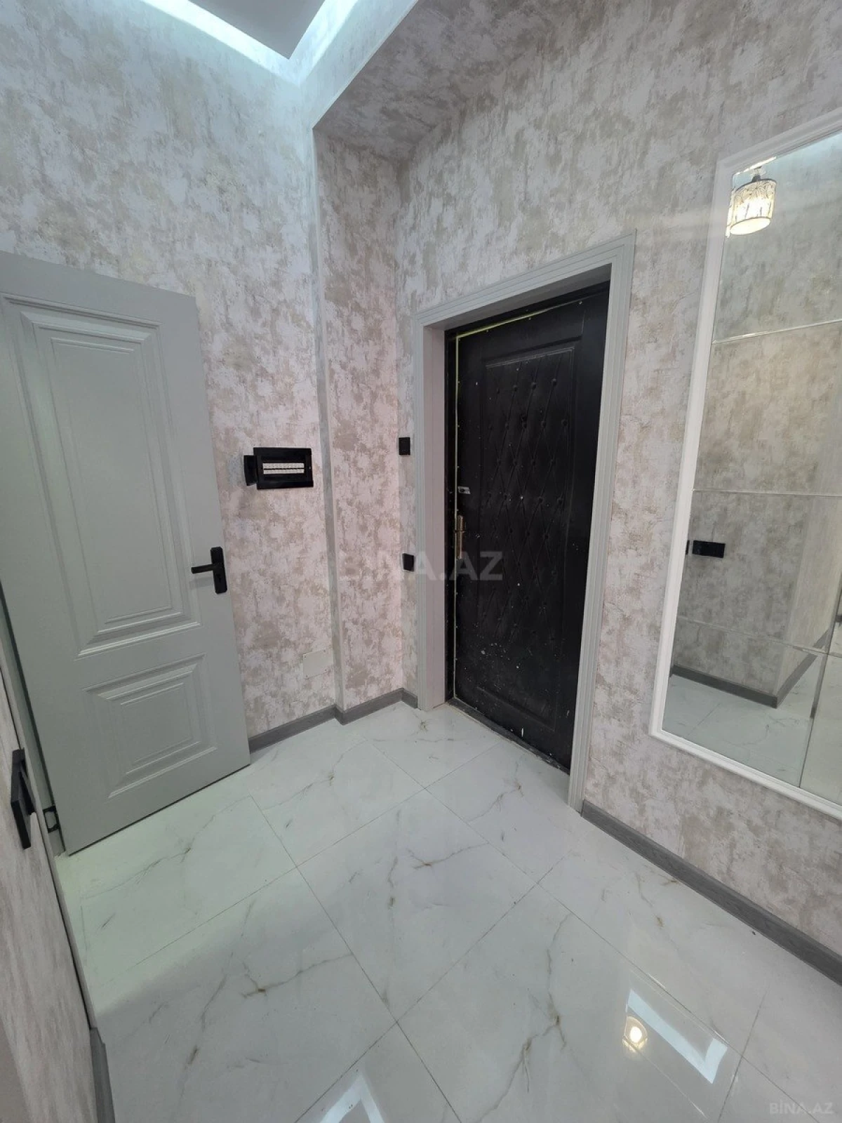 Satılır 2 otaqlı mənzil 54 m²