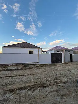 Satılır 3 otaqlı həyət evi 100 m²