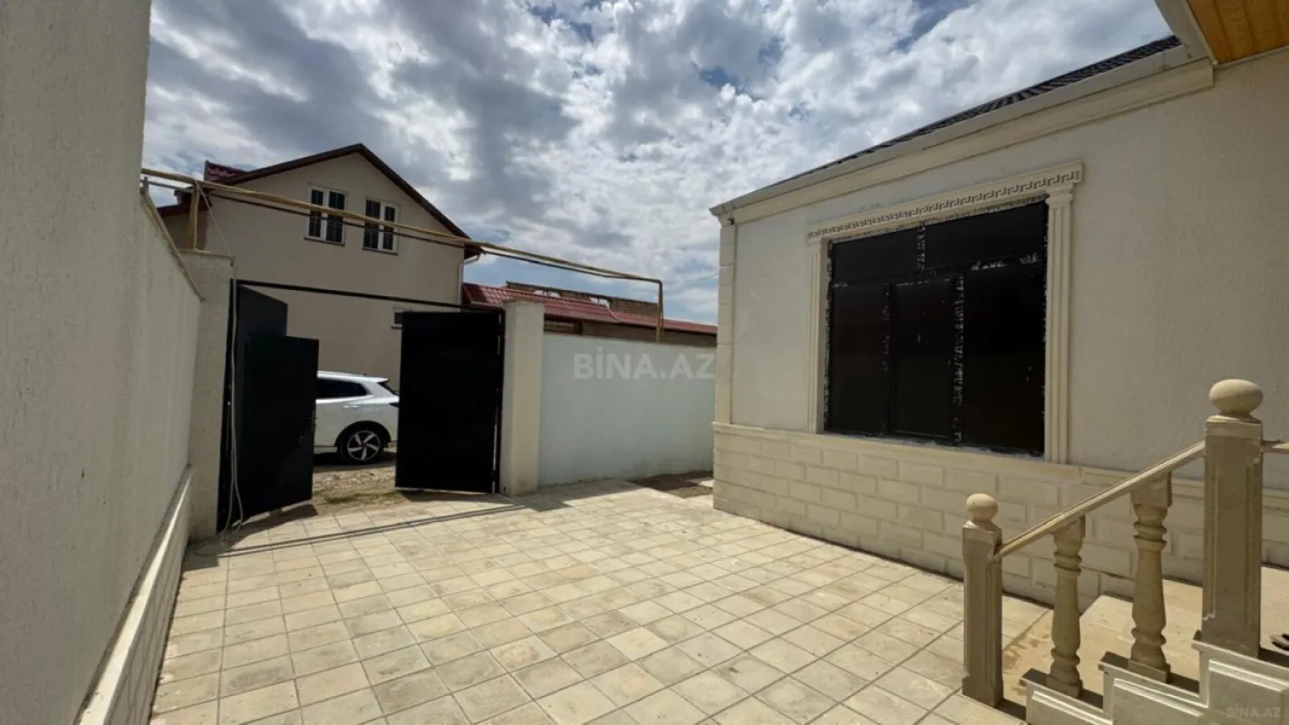Satılır 3 otaqlı həyət evi 100 m²