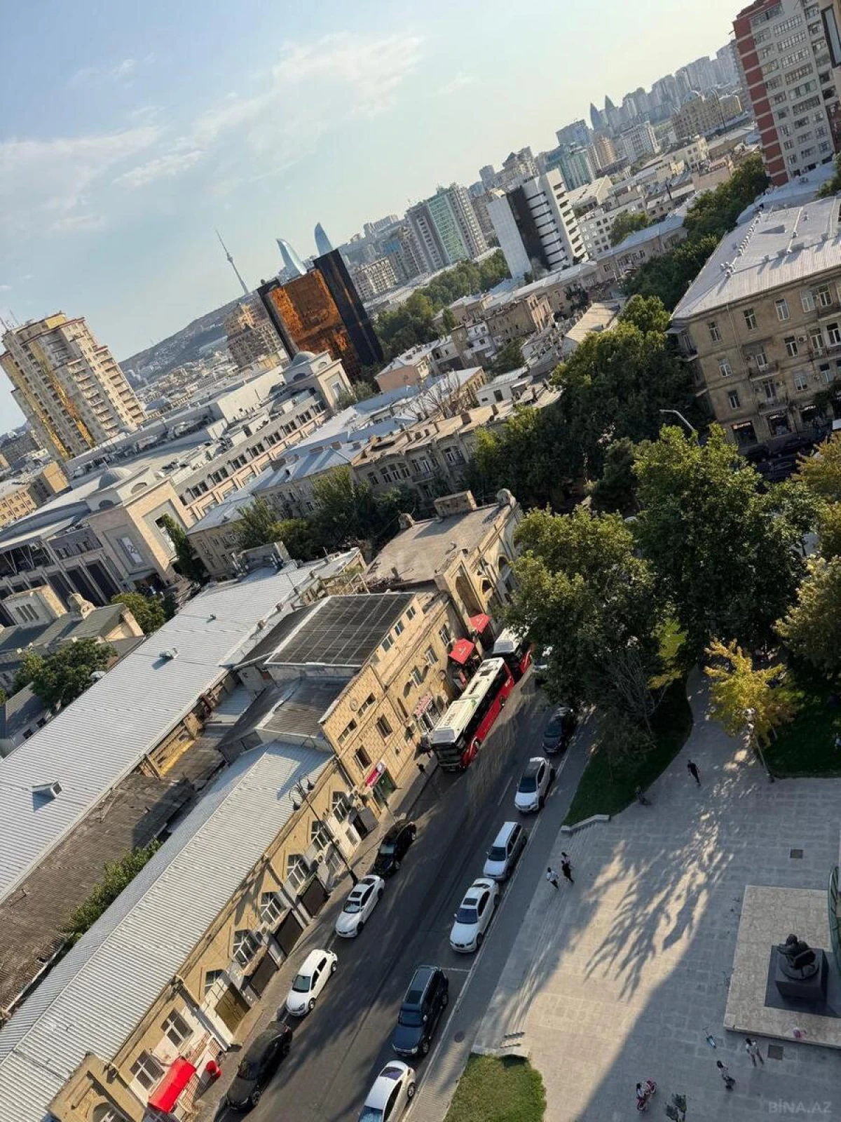 Kirayə verilir 3 otaqlı mənzil 132 m²