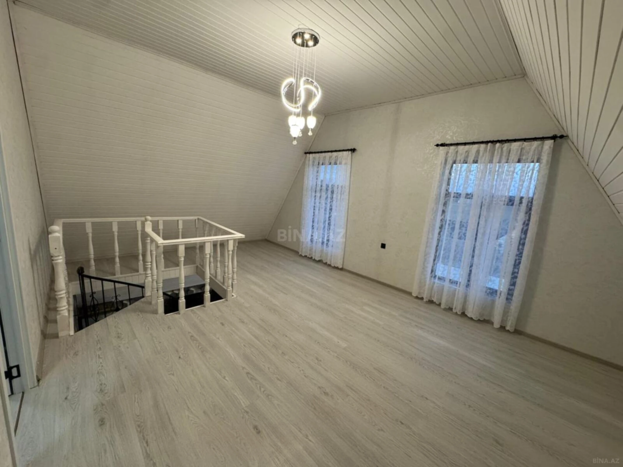 Satılır 4 otaqlı həyət evi 135 m²