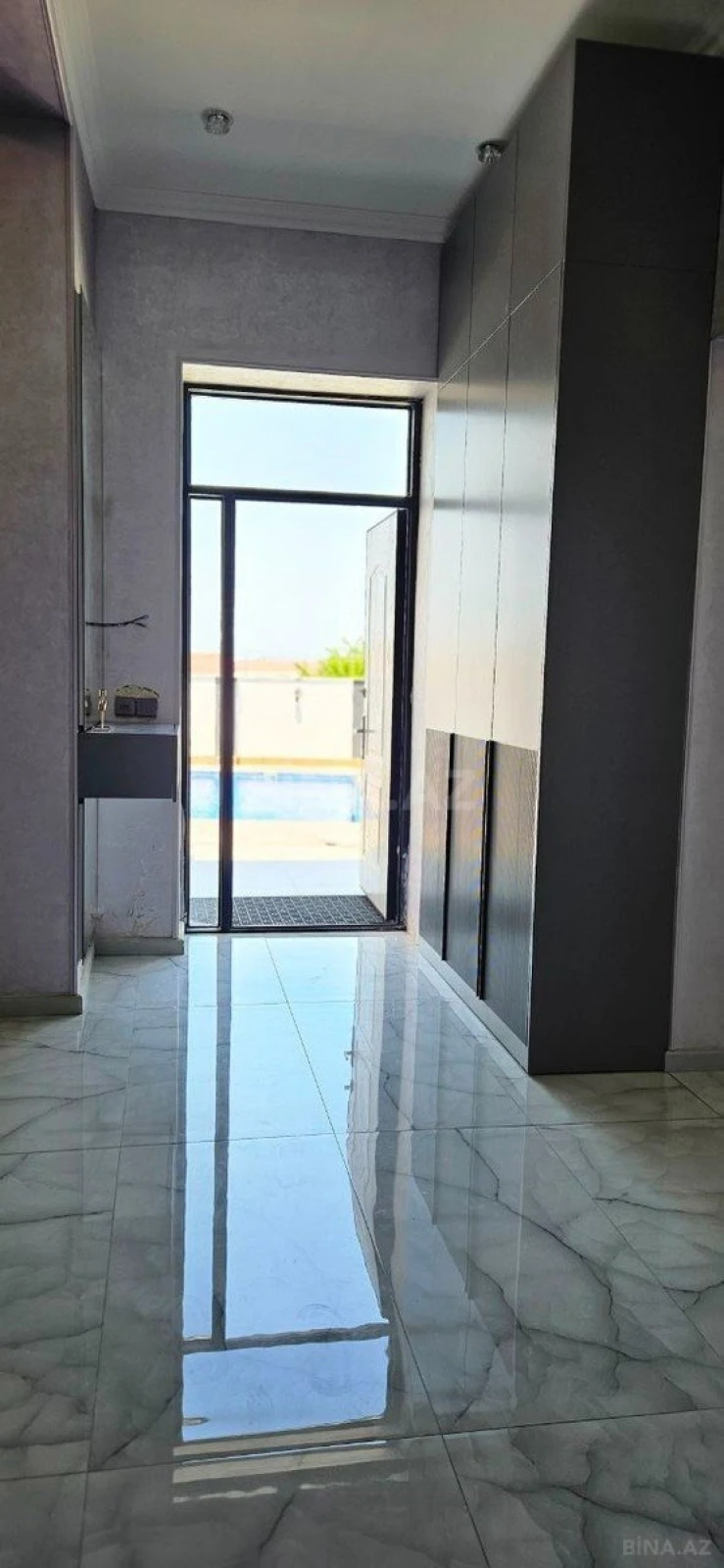 Kirayə verilir 5 otaqlı həyət evi 250 m²