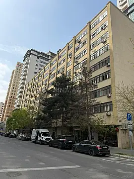 Satılır 4 otaqlı mənzil 110 m² — Bakı 4 otaq 110.00 m²