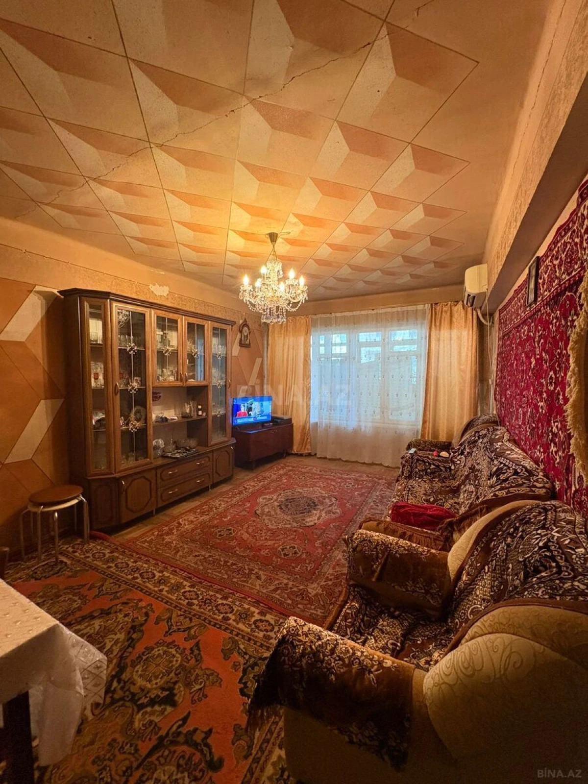 Satılır 4 otaqlı mənzil 110 m²