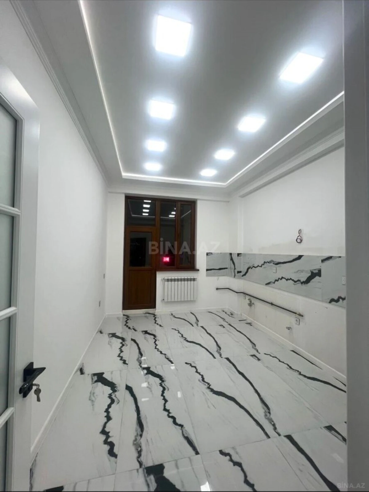 Satılır 3 otaqlı mənzil 128 m²