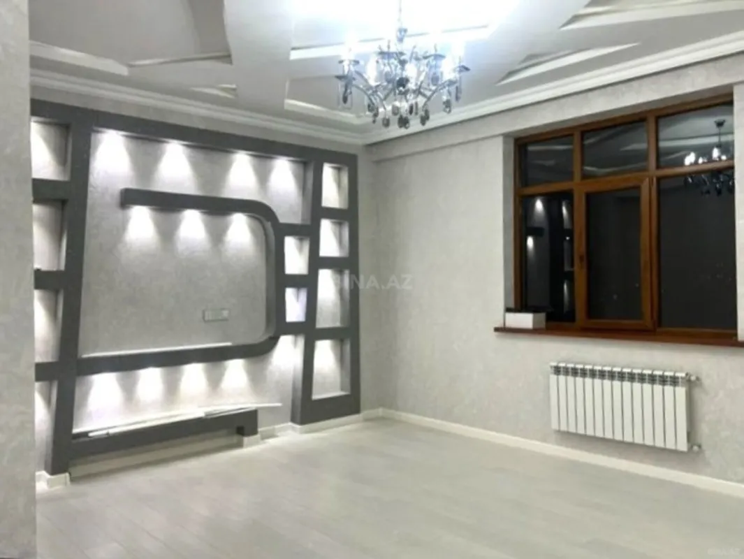 Satılır 3 otaqlı mənzil 128 m²