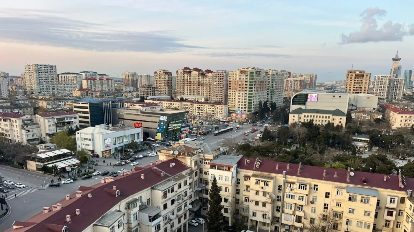 Satılır 3 otaqlı mənzil 128 m²