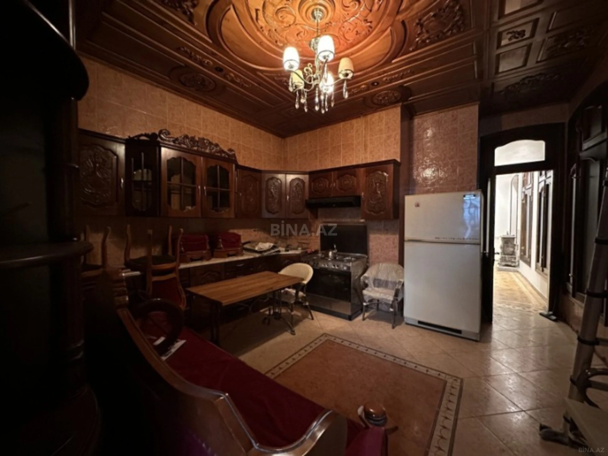 Kirayə verilir 5 otaqlı ofis 200 m²