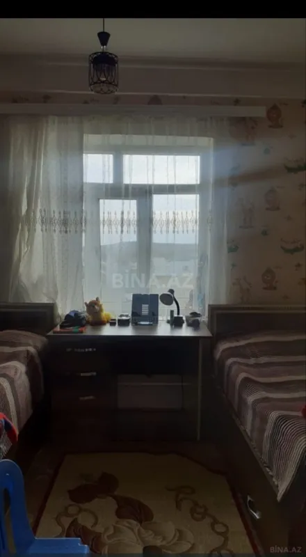 Satılır 4 otaqlı mənzil 90 m²