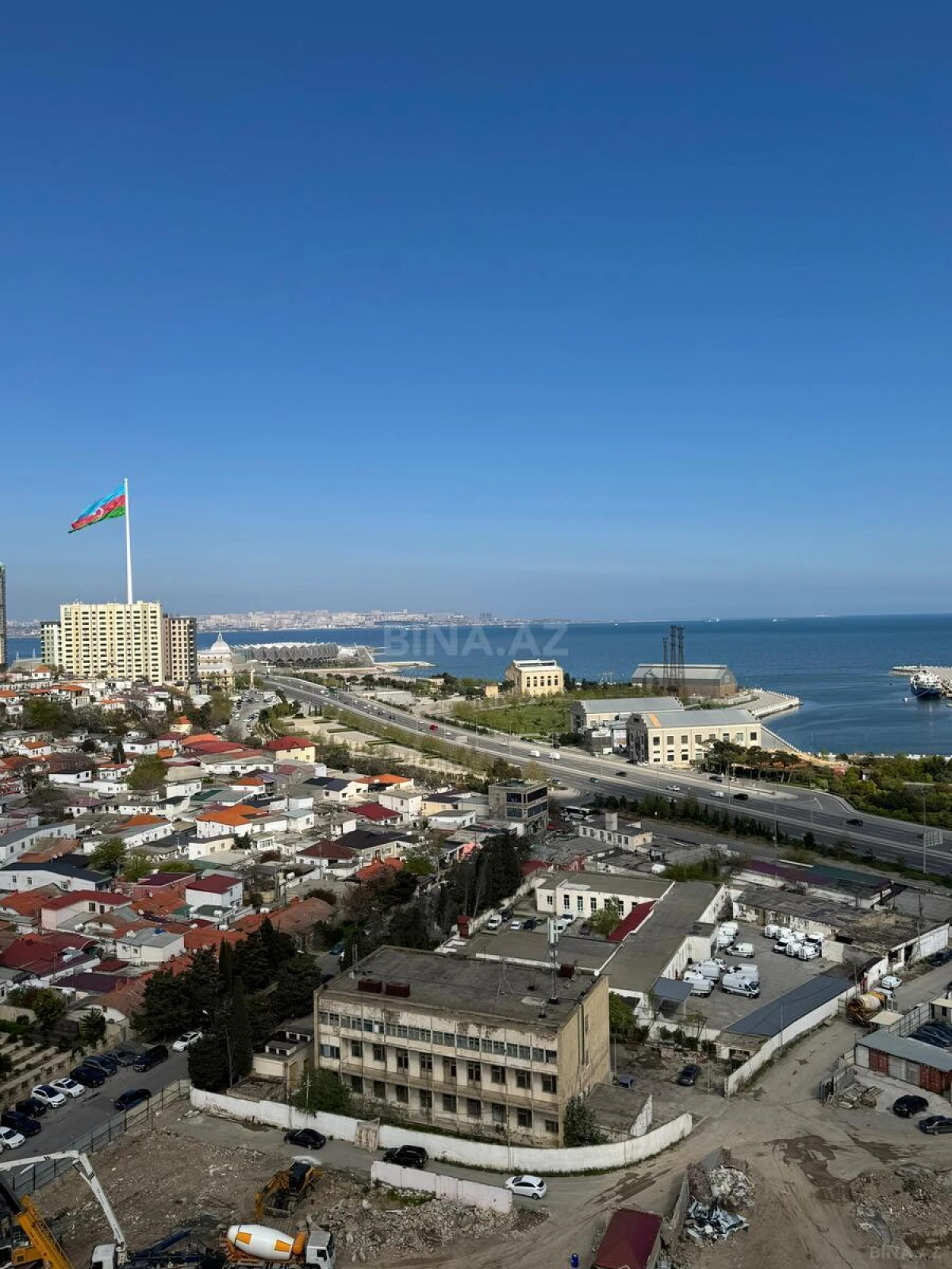 Satılır 2 otaqlı mənzil 65 m²