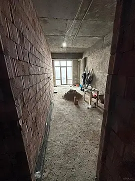Satılır 2 otaqlı mənzil 100 m²