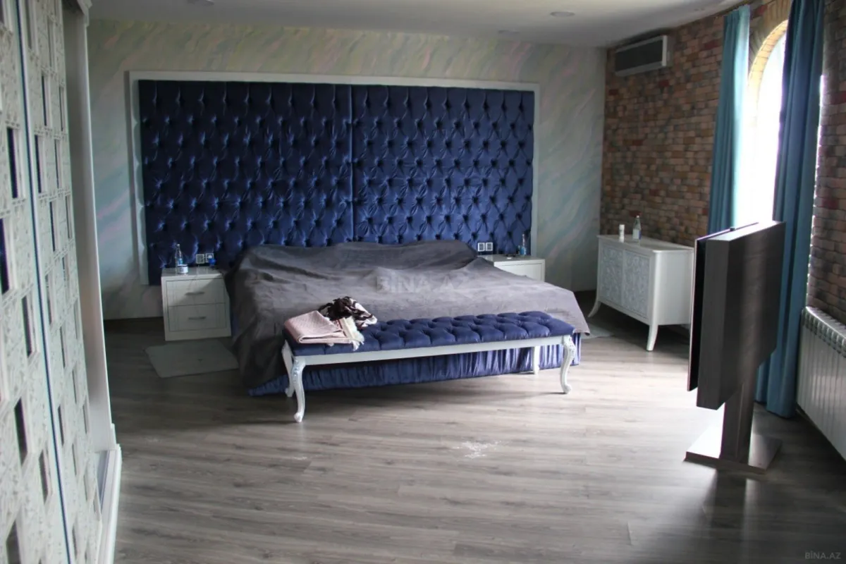Kirayə verilir 6 otaqlı həyət evi 450 m²